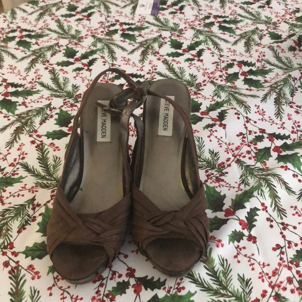 Steve Madden Vintage Brown Suede stacked Sandals